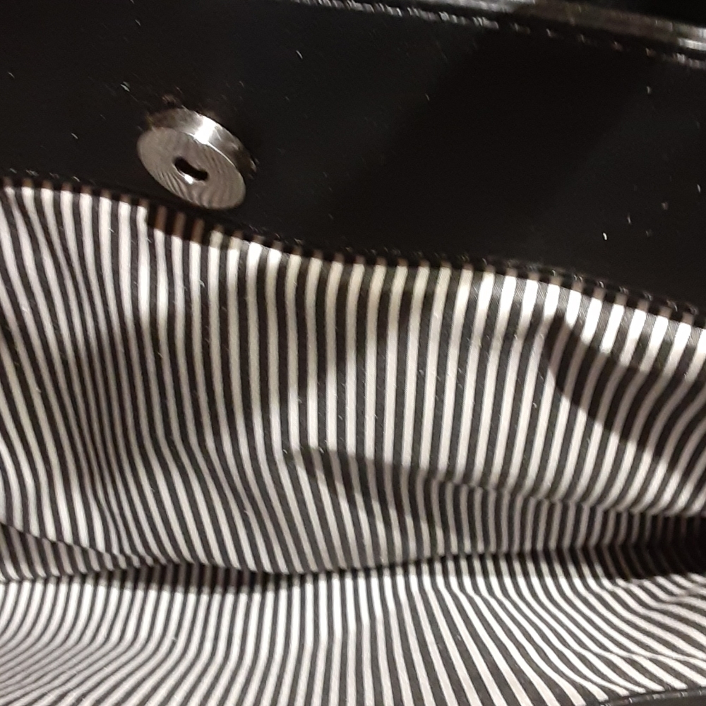 Nine West Leather Purse💥Flash Sale 💥 - Picture 8 of 11
